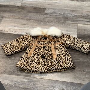 Gorgeous Girl Leopard Print Faux Fur Coat with White Collar